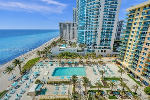 Снять в аренду кондоминиум в Холливуд, Флорида 44.78м2, № 2009950 - фото 15