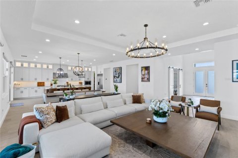 House in LAUREL POINTE LAKE NONA in Orlando, Florida 6 bedrooms, 460.8 sq.m. № 2222719 - photo 10