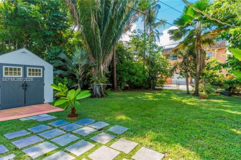 House in Hollywood, Florida 3 bedrooms, 116.69 sq.m. № 2030989 - photo 21