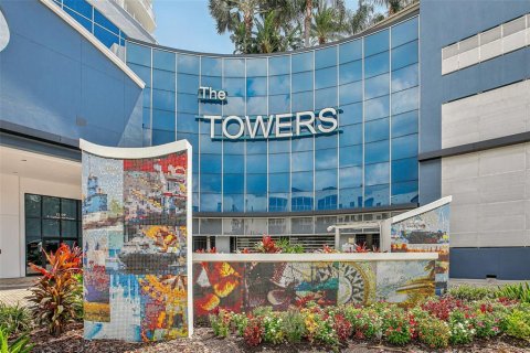 Condo in Tampa, Florida, 2 bedrooms  № 1323535 - photo 3