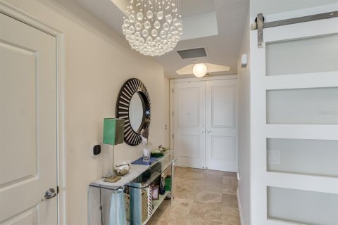Condo in Tampa, Florida, 2 bedrooms  № 1323535 - photo 5