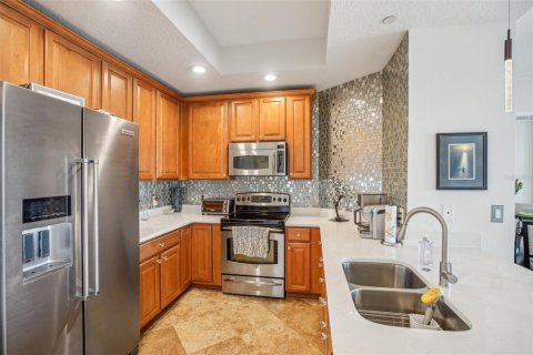 Condo in Tampa, Florida, 2 bedrooms  № 1323535 - photo 15
