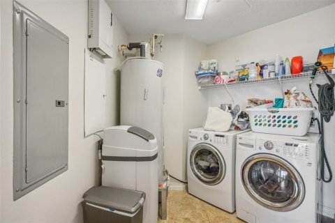 Condo in Tampa, Florida, 2 bedrooms  № 1323535 - photo 27