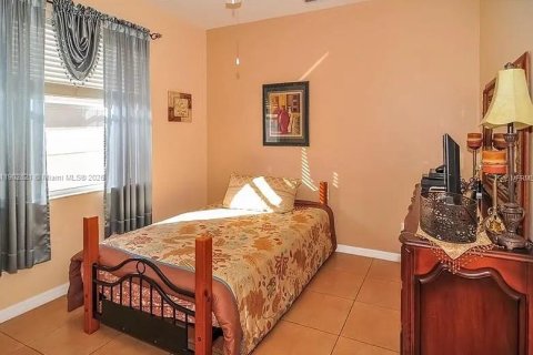Villa ou maison à vendre à Orlando, Floride: 4 chambres № 1954125 - photo 16