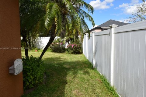 Villa ou maison à vendre à Orlando, Floride: 4 chambres № 1954125 - photo 23