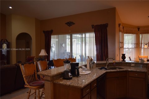 Villa ou maison à vendre à Orlando, Floride: 4 chambres № 1954125 - photo 7