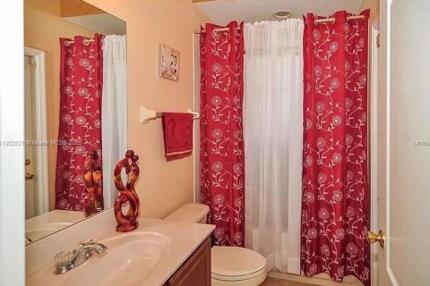 Villa ou maison à vendre à Orlando, Floride: 4 chambres № 1954125 - photo 14