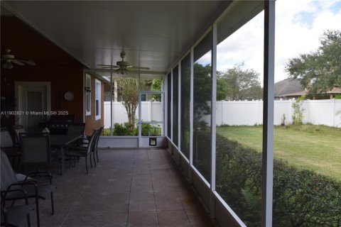 Villa ou maison à vendre à Orlando, Floride: 4 chambres № 1954125 - photo 18