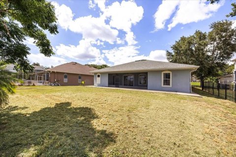 House in Clermont, Florida 4 bedrooms, 280.19 sq.m. № 2219028 - photo 19