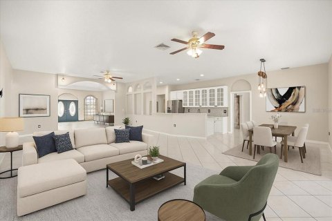 House in Clermont, Florida 4 bedrooms, 280.19 sq.m. № 2219028 - photo 3
