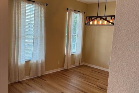 Casa en alquiler en Winter Springs, Florida, 6 dormitorios, 409.05 m2 № 2095735 - foto 10