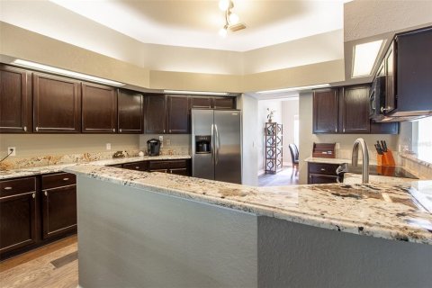 House in Ocala, Florida 4 bedrooms, 292.46 sq.m. № 1675729 - photo 15