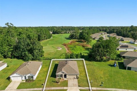 Villa ou maison à Brooksville, Floride 3 chambres, 155.7 m2 № 2423783