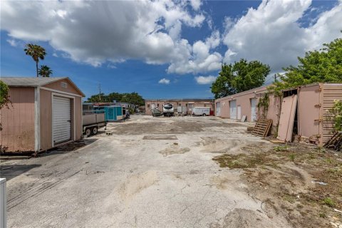 Propiedad comercial en venta en Seminole, Florida, 663.69 m2 № 2203882 - foto 28