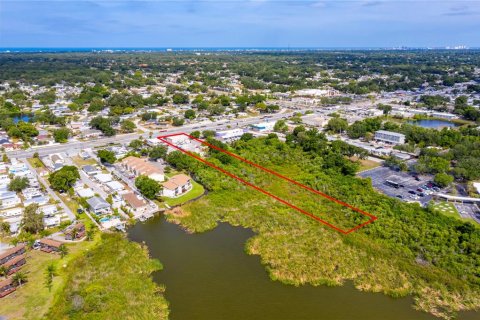 Propiedad comercial en venta en Seminole, Florida, 663.69 m2 № 2203882 - foto 23