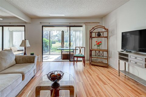 Condo in Venice, Florida, 2 bedrooms  № 1884172 - photo 10