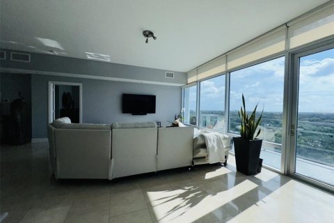 Condo in Orlando, Florida, 2 bedrooms  № 2210971 - photo 9
