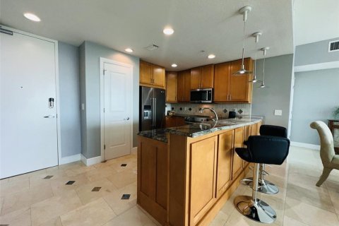 Condo in Orlando, Florida, 2 bedrooms  № 2210971 - photo 6