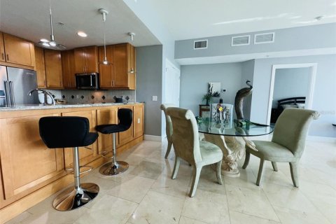 Condo in Orlando, Florida, 2 bedrooms  № 2210971 - photo 7