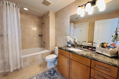Condo in Orlando, Florida, 2 bedrooms  № 2210971 - photo 11