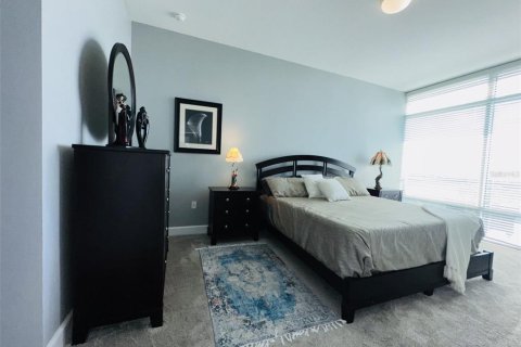 Condo in Orlando, Florida, 2 bedrooms  № 2210971 - photo 15