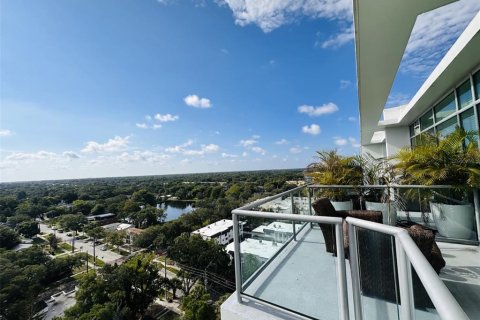 Condo in Orlando, Florida, 2 bedrooms  № 2210971 - photo 22