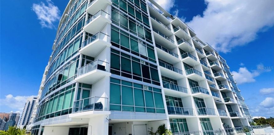 Condo in Orlando, Florida, 2 bedrooms  № 2210971