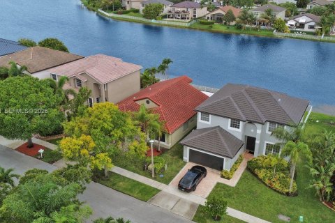 Casa en venta en Miramar, Florida, 3 dormitorios, 160.81 m2 № 2077892 - foto 5