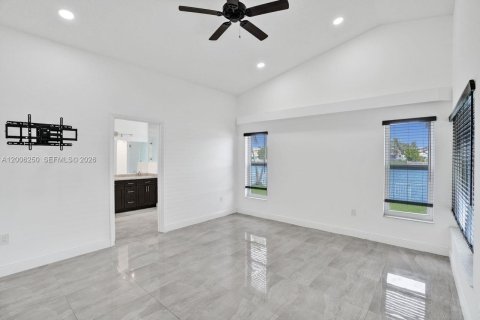 Casa en venta en Miramar, Florida, 3 dormitorios, 160.81 m2 № 2077892 - foto 30