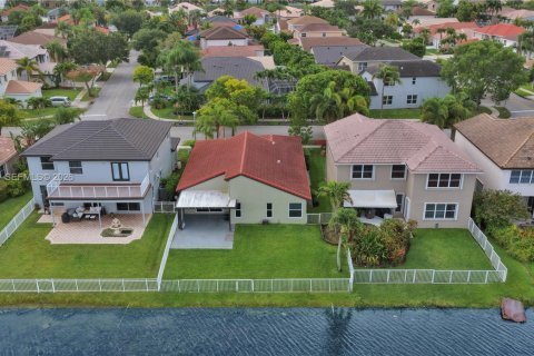 Casa en venta en Miramar, Florida, 3 dormitorios, 160.81 m2 № 2077892 - foto 6