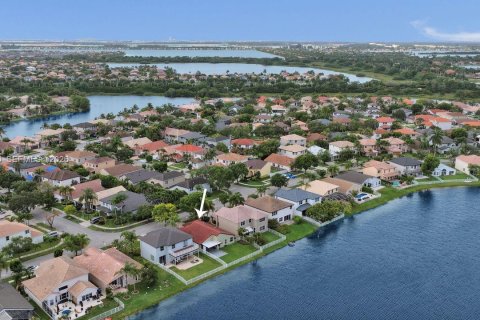 Casa en venta en Miramar, Florida, 3 dormitorios, 160.81 m2 № 2077892 - foto 9