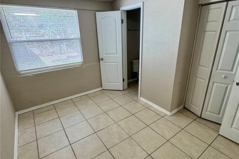 House in Tampa, Florida 3 bedrooms, 97.92 sq.m. № 2394340 - photo 11