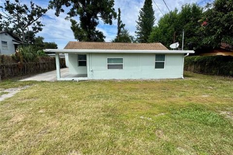 House in Tampa, Florida 3 bedrooms, 97.92 sq.m. № 2394340 - photo 2