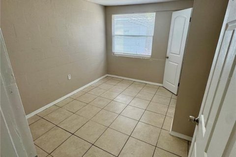 House in Tampa, Florida 3 bedrooms, 97.92 sq.m. № 2394340 - photo 10