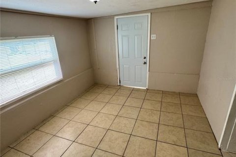 House in Tampa, Florida 3 bedrooms, 97.92 sq.m. № 2394340 - photo 4