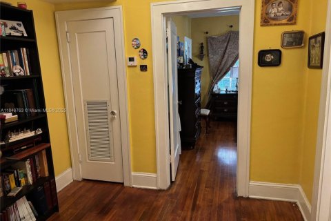 Casa en venta en Miami Springs, Florida, 2 dormitorios, 156.82 m2 № 1849123 - foto 9