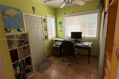 Casa en venta en Miami Springs, Florida, 2 dormitorios, 156.82 m2 № 1849123 - foto 6