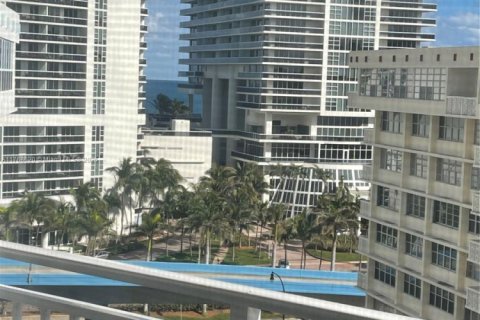 Condominio en venta en Hallandale Beach, Florida, 1 dormitorio, 60.01 m2 № 2034360 - foto 6