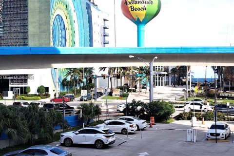 Condominio en Hallandale Beach, Florida, 1 dormitorio  № 2034360