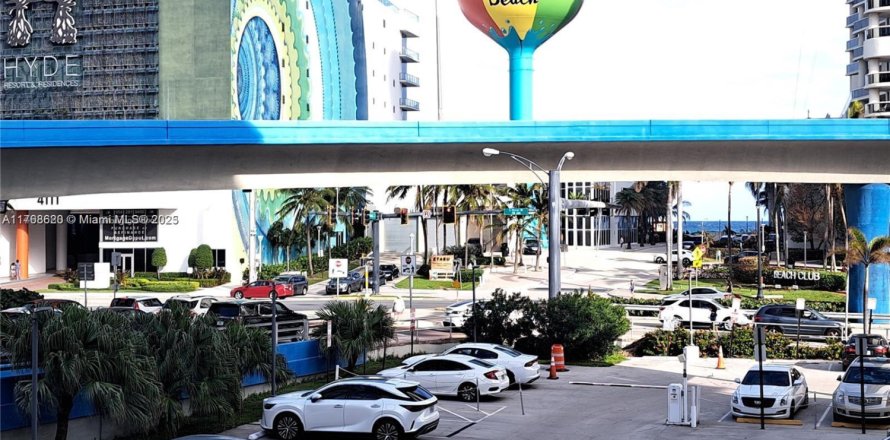 Condominio en Hallandale Beach, Florida, 1 dormitorio  № 2034360