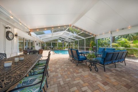House in Largo, Florida 4 bedrooms, 196.3 sq.m. № 2208478 - photo 26