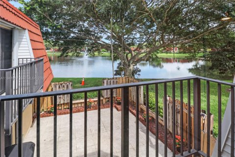 Townhouse in Plantation, Florida 2 bedrooms, 127.46 sq.m. № 1998773 - photo 28