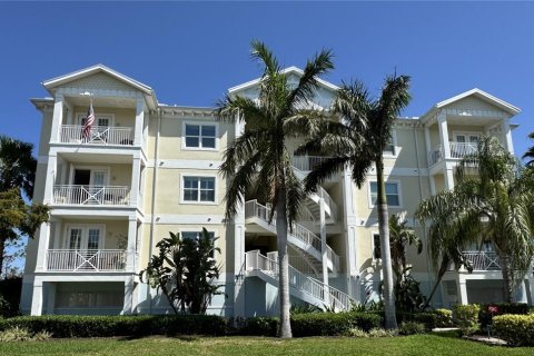 Condominio en alquiler en Bradenton, Florida, 2 dormitorios, 153.94 m2 № 1625658 - foto 1