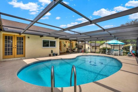 House in Spring Hill, Florida 3 bedrooms, 180.04 sq.m. № 1608959 - photo 2