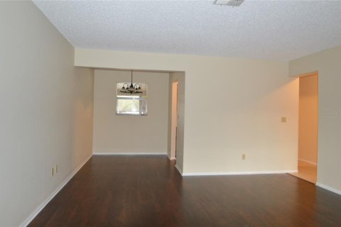 Condominio en venta en Port Richey, Florida, 2 dormitorios, 66.89 m2 № 1735207 - foto 4