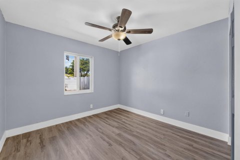 Casa en venta en North Lauderdale, Florida, 4 dormitorios, 127.28 m2 № 2429723 - foto 16