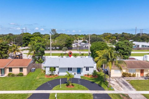 Casa en venta en North Lauderdale, Florida, 4 dormitorios, 127.28 m2 № 2429723 - foto 20