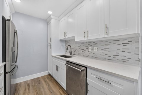 Casa en venta en North Lauderdale, Florida, 4 dormitorios, 127.28 m2 № 2429723 - foto 8