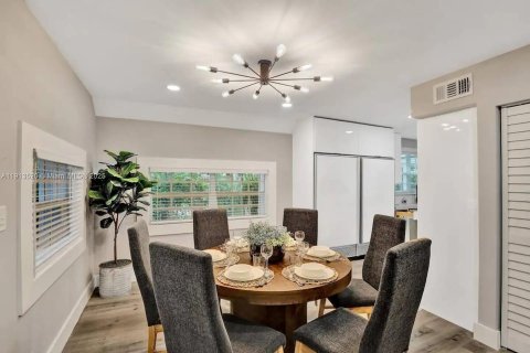 Casa en venta en Hollywood, Florida, 8 dormitorios, 473.52 m2 № 1968617 - foto 26