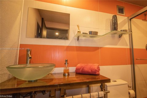 Copropriété à louer à Hallandale Beach, Floride: 2 chambres, 130.06 m2 № 1967477 - photo 22